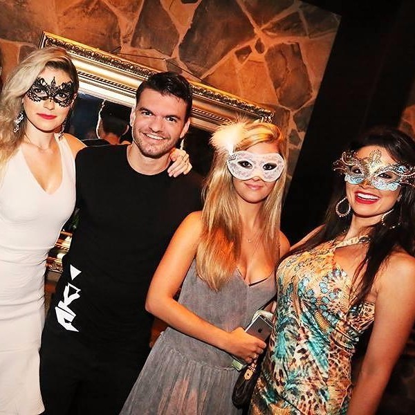 DJ Hope - And 4 Girls